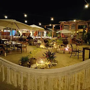  Hostel The - Food, Drinks And Transportation To The And Cenotes Mexico